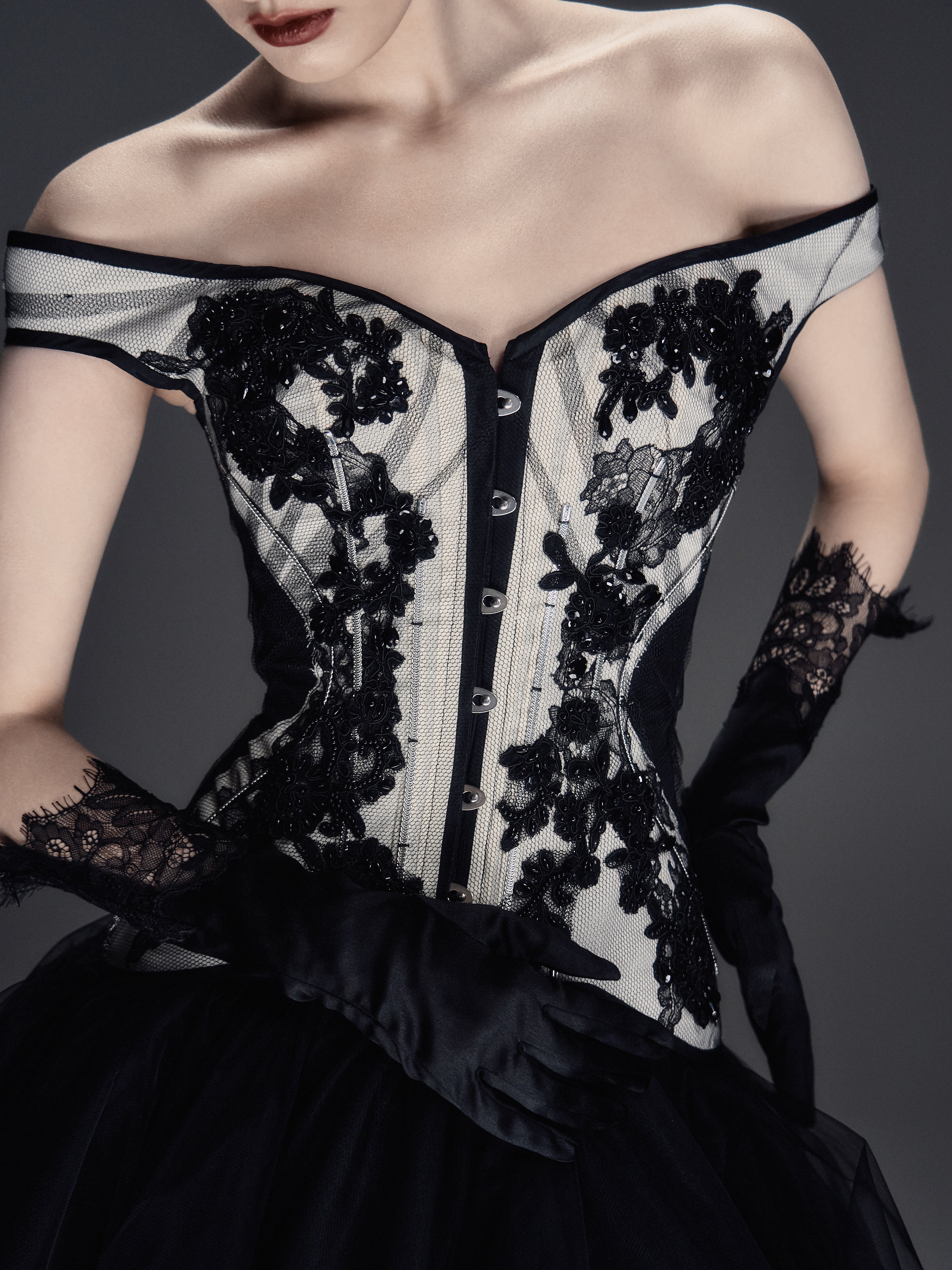 DITA CORSET + SKIRT