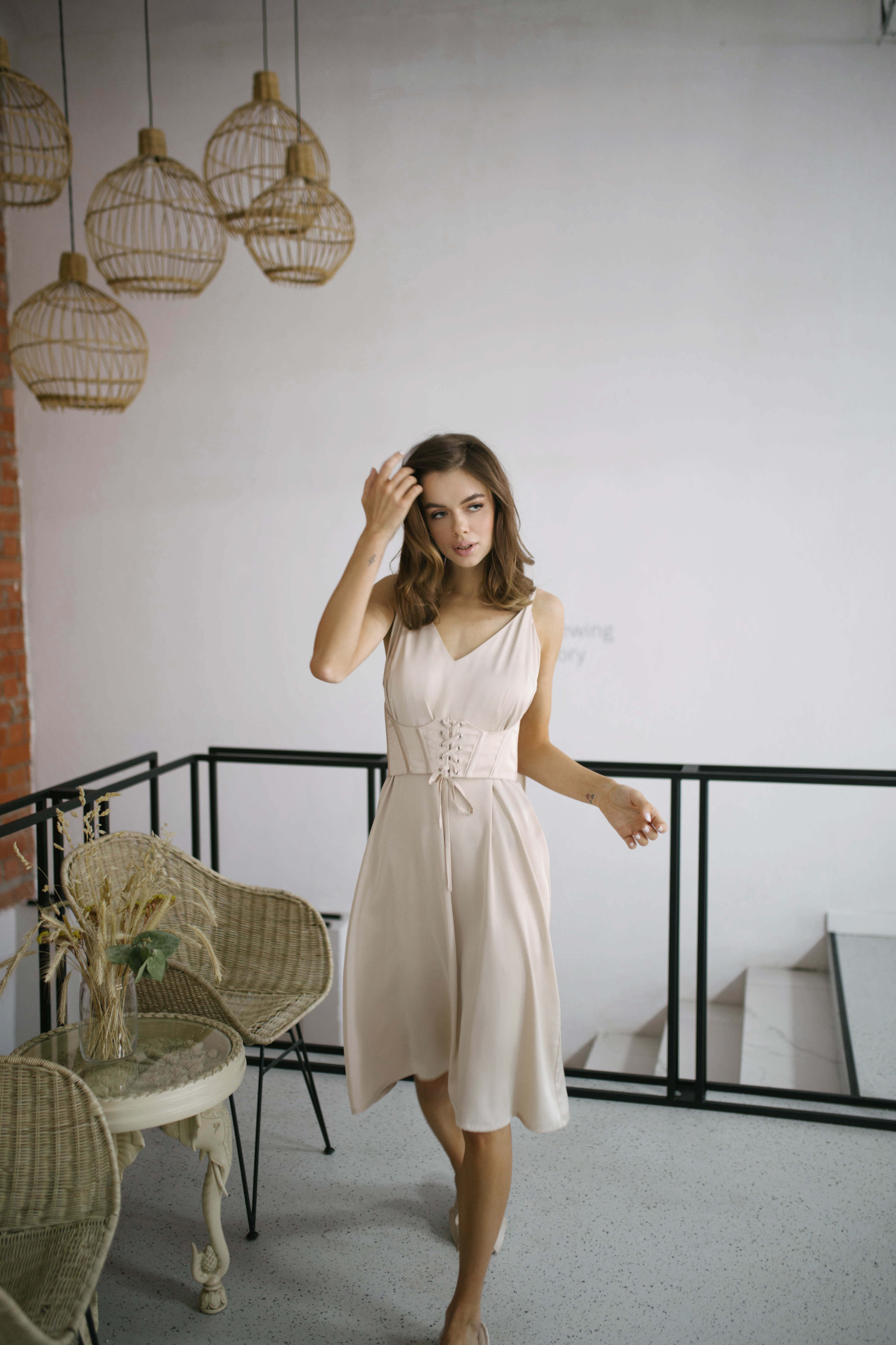 LEO - Underdress